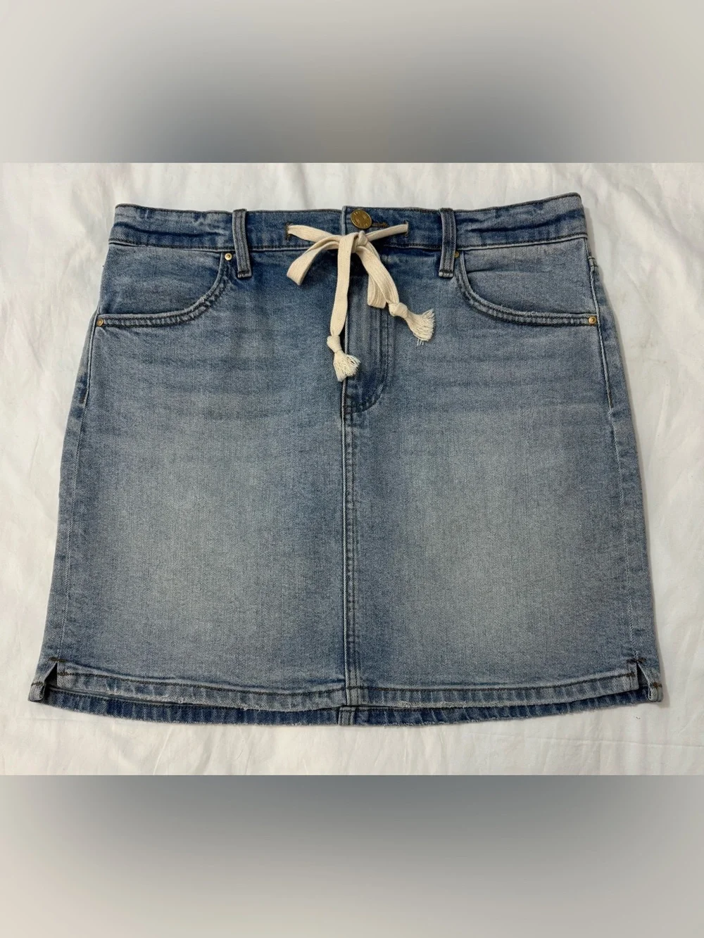 EUC Kut From The Kloth Women's Holly Blue Skirt Size 6 - Picture 1 of 6